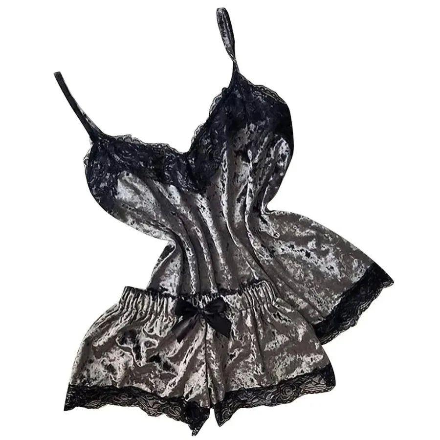 Women's Velvet-Feel Cami & Shorts Pajama Set in PURPLE, view 18
